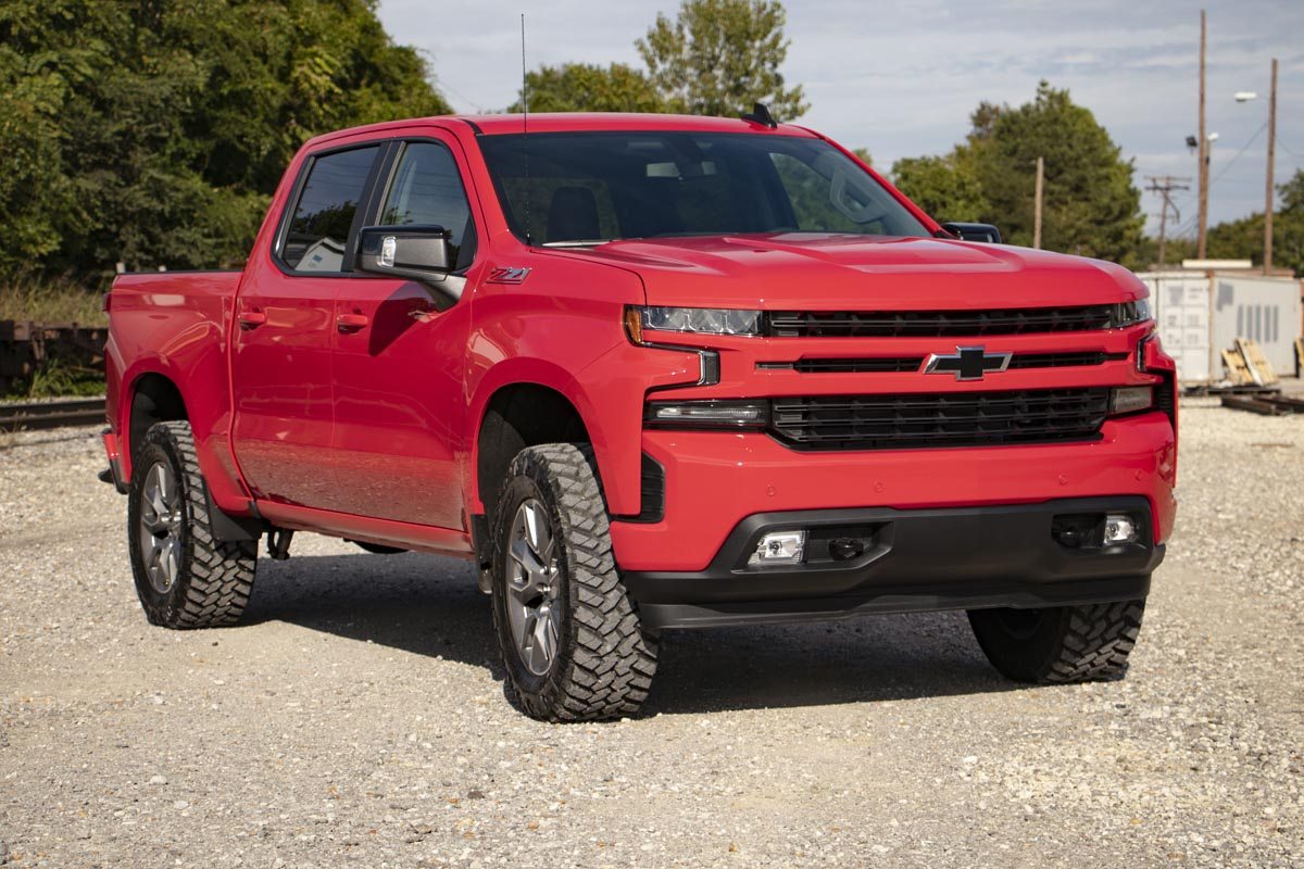 3.5 Inch Lift Kit | M1 Struts/M1 | Chevy Silverado 1500 2WD/4WD (2019-2024) by Rough Country