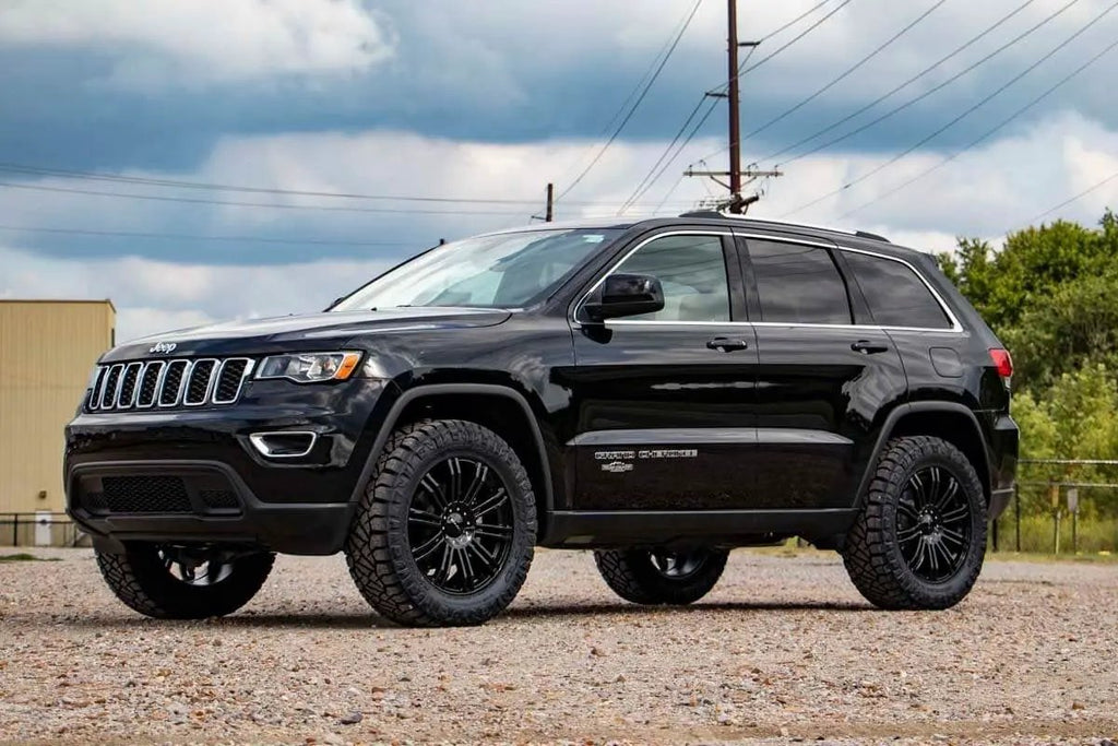 2.5 Inch Lift Kit | N3 Struts | Jeep Grand Cherokee 4WD (2011-2015) by Rough Country