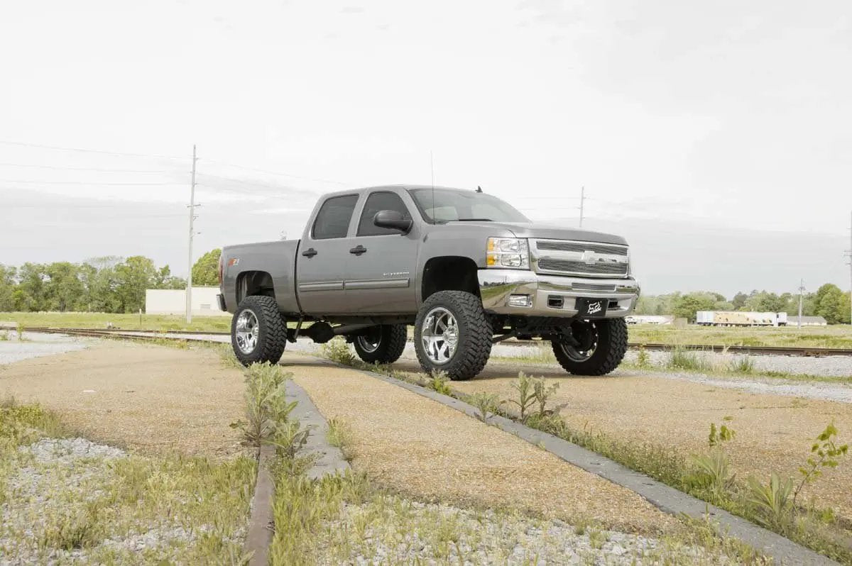7.5 Inch Lift Kit | N3 Struts | Chevy/GMC 1500 4WD (07-13) by Rough Country