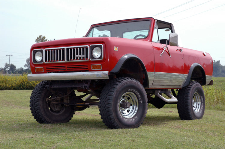 4 Inch Lift Kit | International Scout II 4WD (1971-1973) by Rough Country