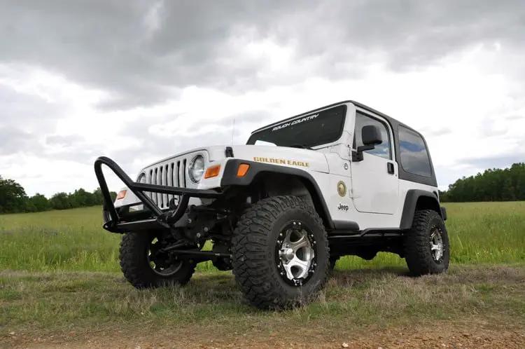 2.5 Inch Lift Kit | X-Series | Jeep Wrangler TJ (97-06)/Wrangler Unlimited (04-06) by Rough Country