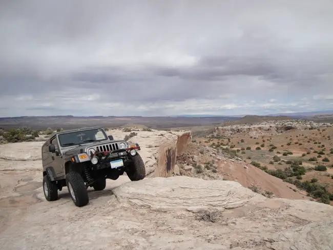 4 Inch Lift Kit | X-Series | M1 | Jeep Wrangler TJ (97-06)/Wrangler Unlimited (04-06) by Rough Country