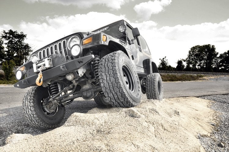 4 Inch Lift Kit | Jeep Wrangler TJ (03-06)/Wrangler Unlimited (04-06) by Rough Country