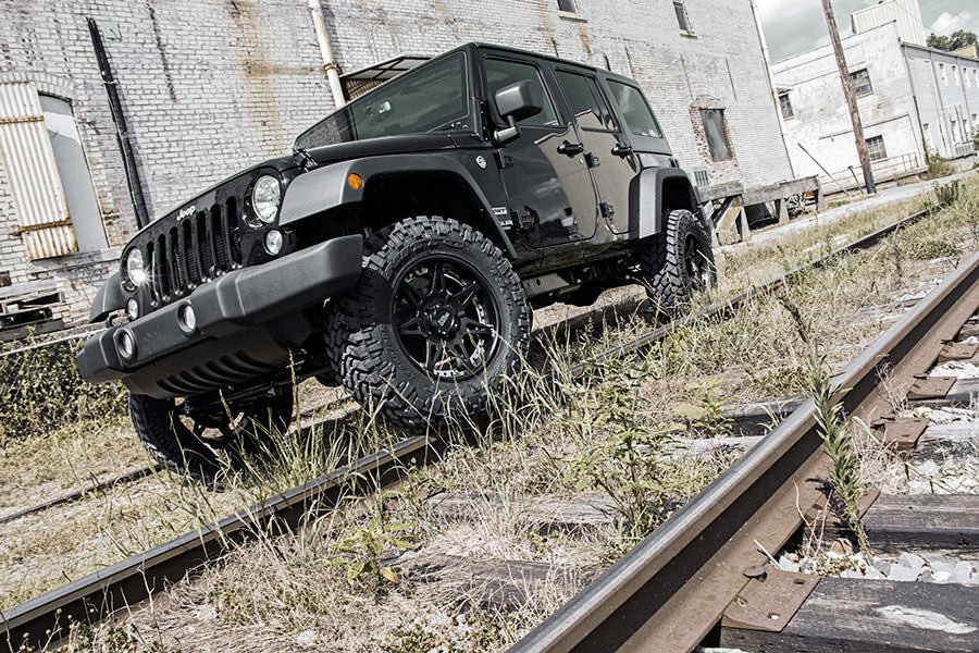 2.5 Inch Lift Kit | Coils | V2 | Jeep Wrangler Unlimited 2WD/4WD (2007-2018) by Rough Country