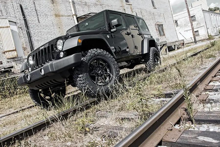2.5 Inch Lift Kit | Jeep Wrangler Unlimited 2WD/4WD (2007-2018) by Rough Country