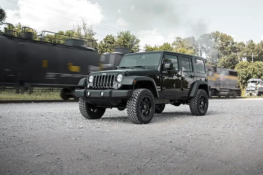 2.5 Inch Lift Kit | Jeep Wrangler Unlimited 2WD/4WD (2007-2018) by Rough Country