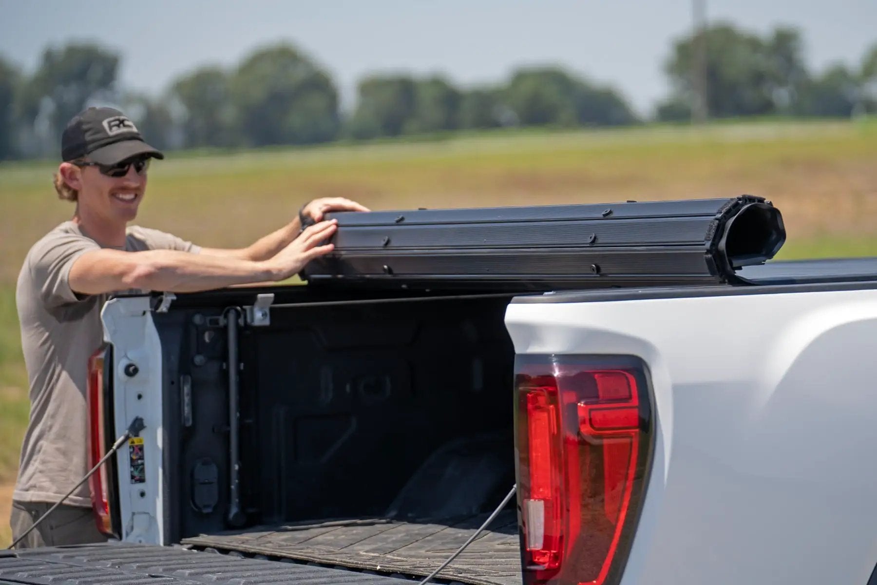 Hard Roll Up Bed Cover | 6'9" Bed | Chevy/GMC Silverado/Sierra 2500HD/3500HD (20-26) by Rough Country