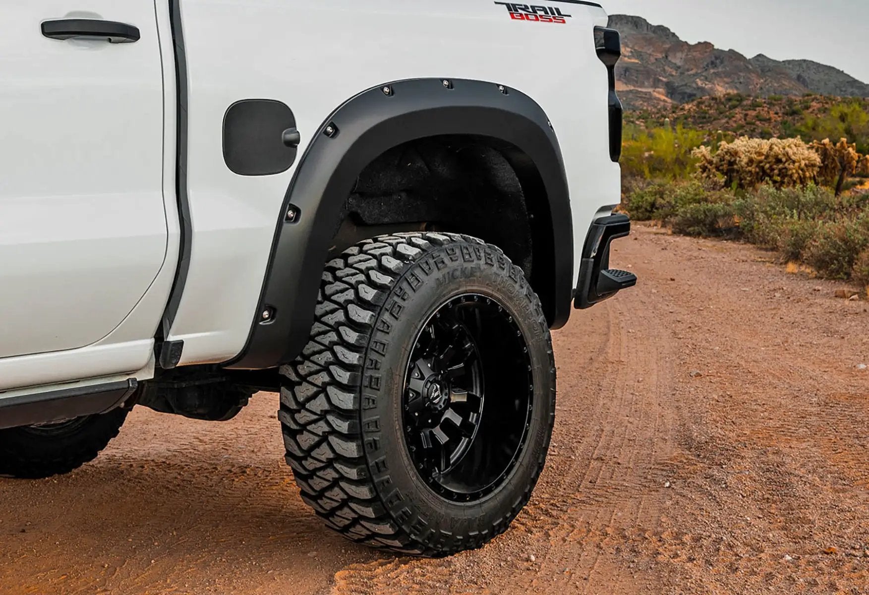 Pocket Fender Flares | Chevy Silverado 1500 2WD/4WD (2019-2021) by Rough Country