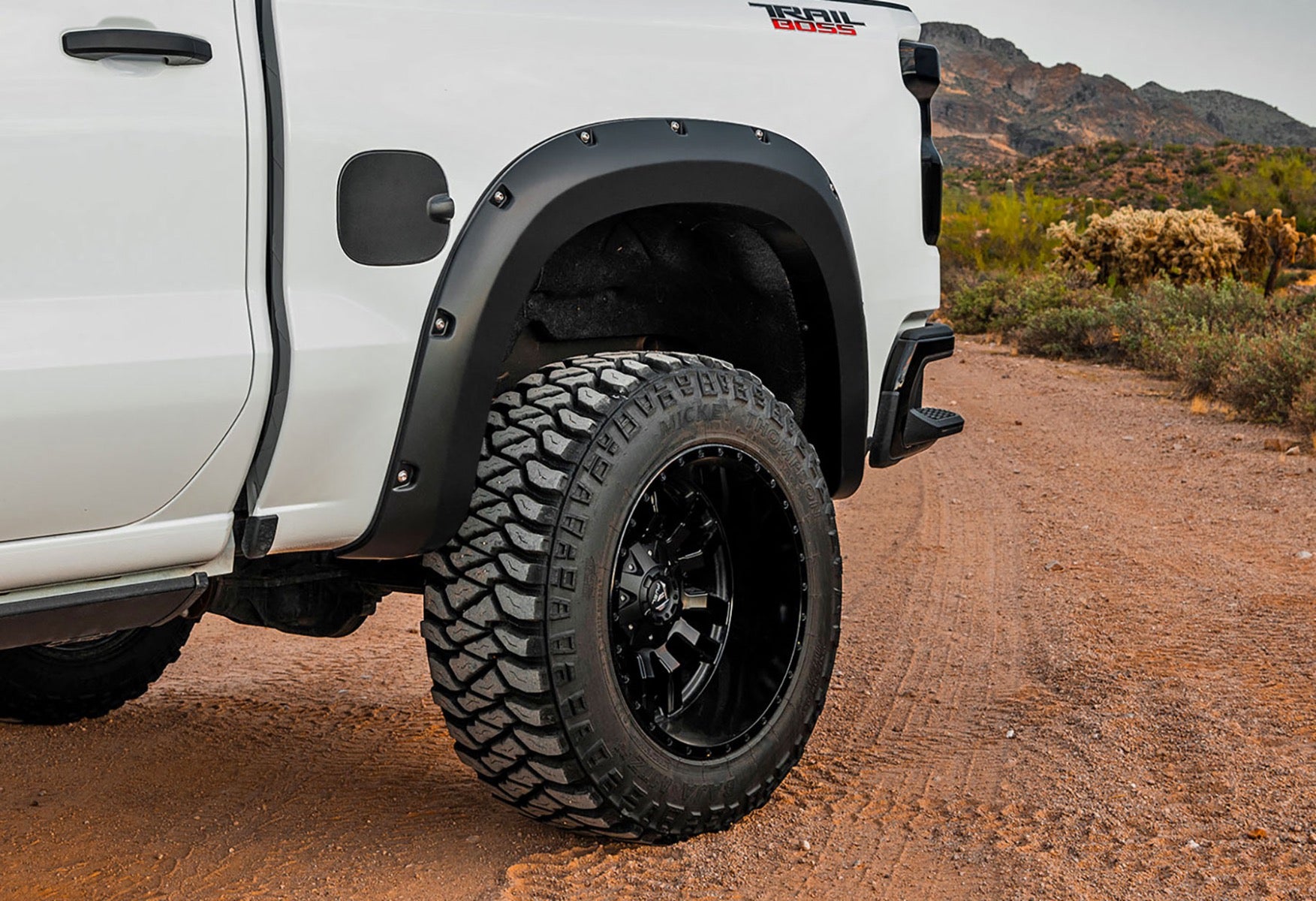 Pocket Fender Flares | Chevy Silverado 1500 2WD/4WD (2019-2021) by Rough Country