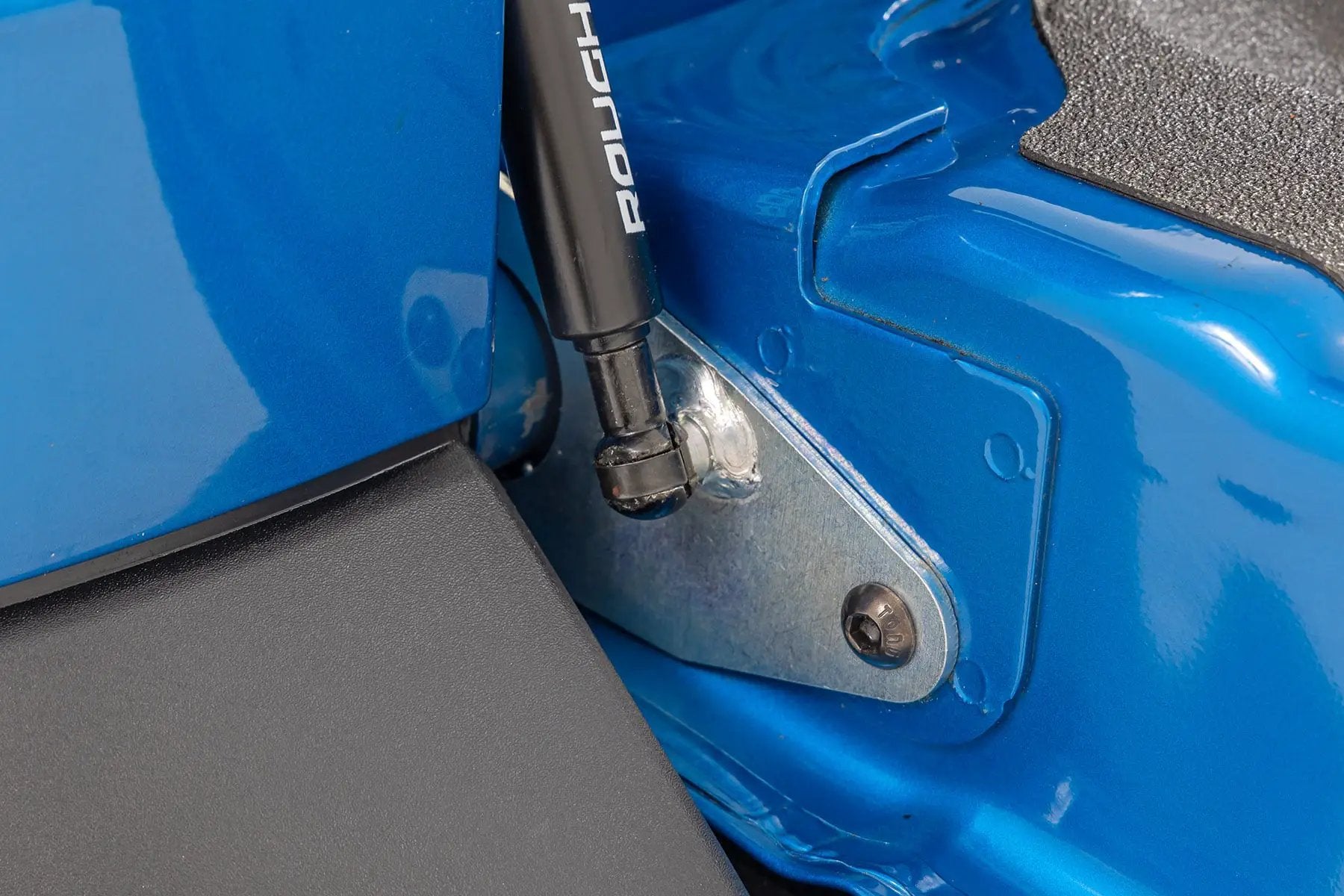 Tailgate Assist | Ford Maverick 2WD/4WD (2022-2026) by Rough Country