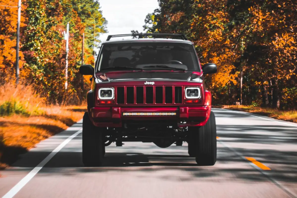 4.5 Inch Lift Kit | RR springs | Jeep Cherokee XJ 2WD/4WD (1984-2001) by Rough Country