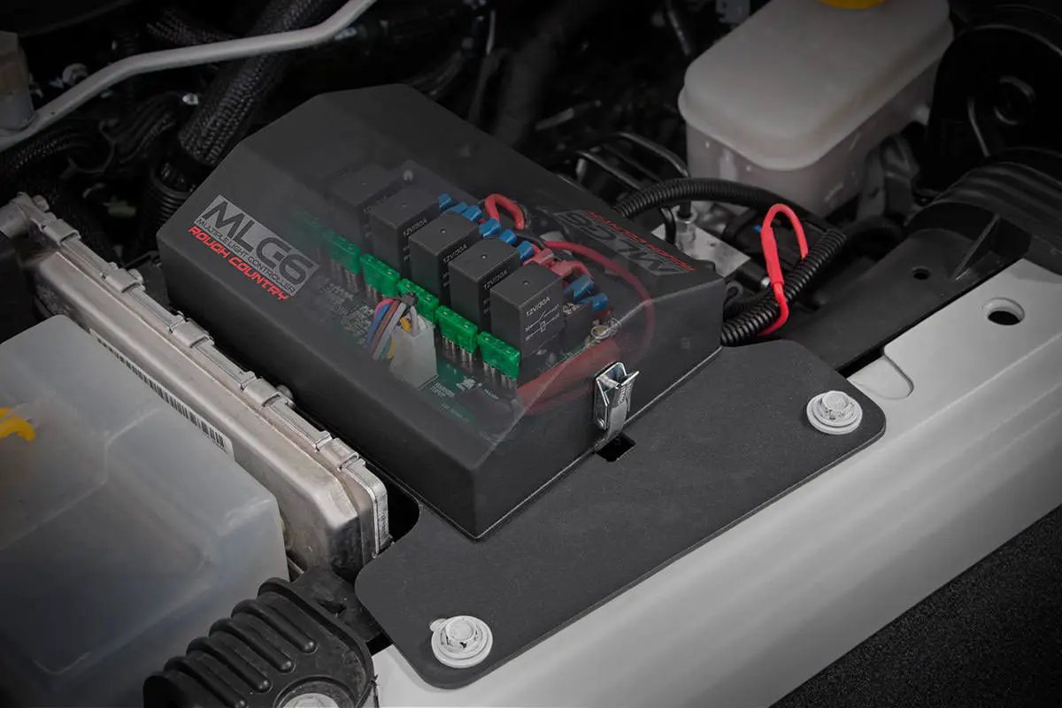 MLC-6 | Multiple Light Controller | Jeep Wrangler JK/Wrangler Unlimited (07-18) by Rough Country