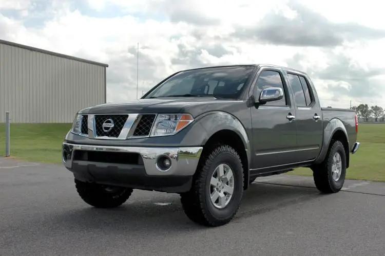 2.5 Inch Leveling Kit | Nissan Frontier (05-26)/Xterra (05-15) by Rough Country