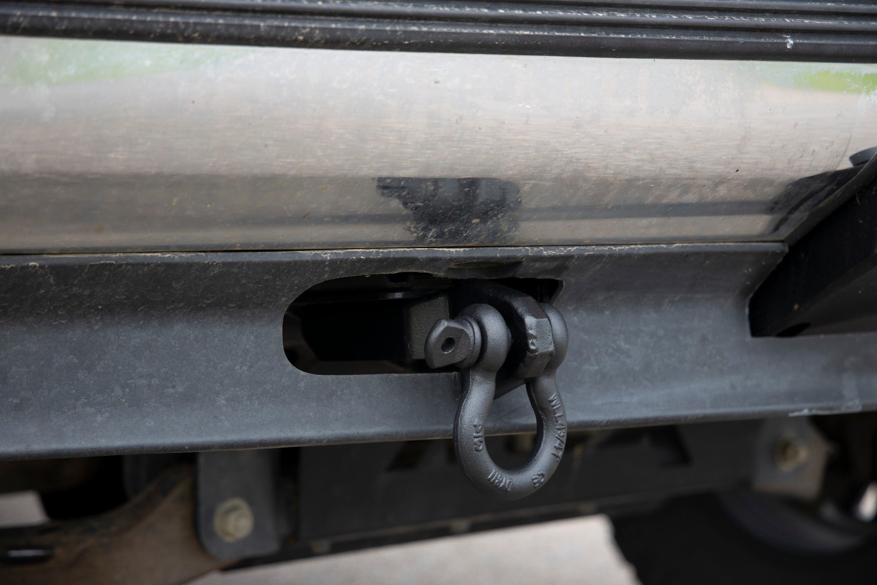 Tow Hook to Shackle Bracket | D-Ring Combo | Chevy/GMC 1500 Truck & SUV (88-99) by Rough Country