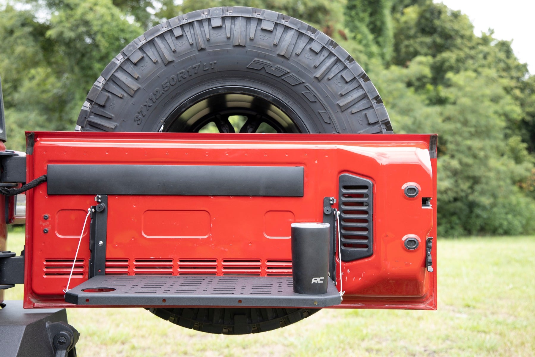 Tailgate Table | Multiple Makes & Models (Ford/Jeep) by Rough Country