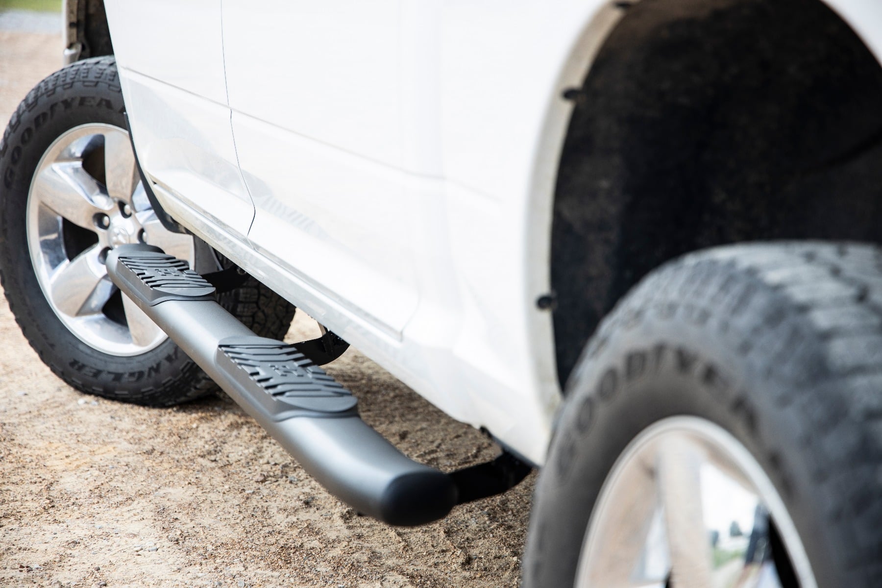 Oval Nerf Step | Crew Cab | Black | Ram 1500/2500/3500 2WD/4WD (2010-2025 & Classic) by Rough Country