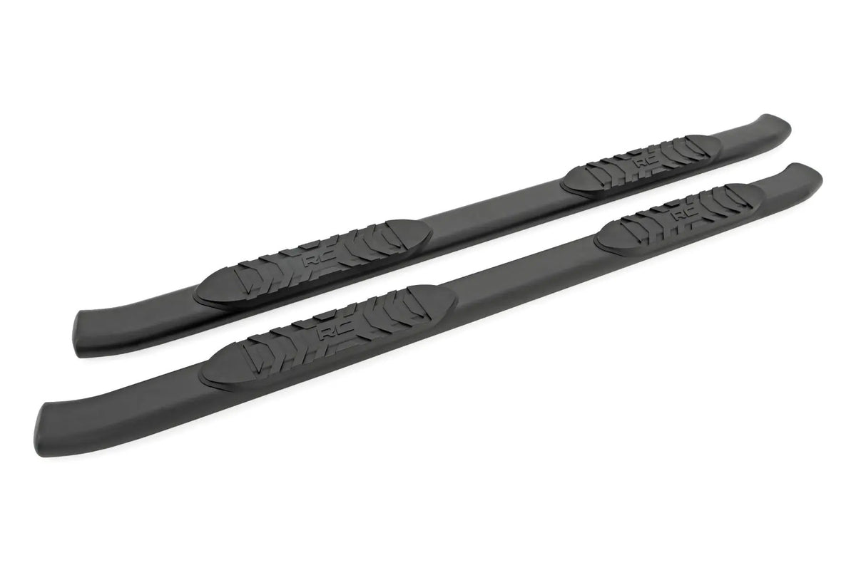 Oval Nerf Step | Crew Cab | Black | Ford F-250/F-350 Super Duty (99-16) by Rough Country