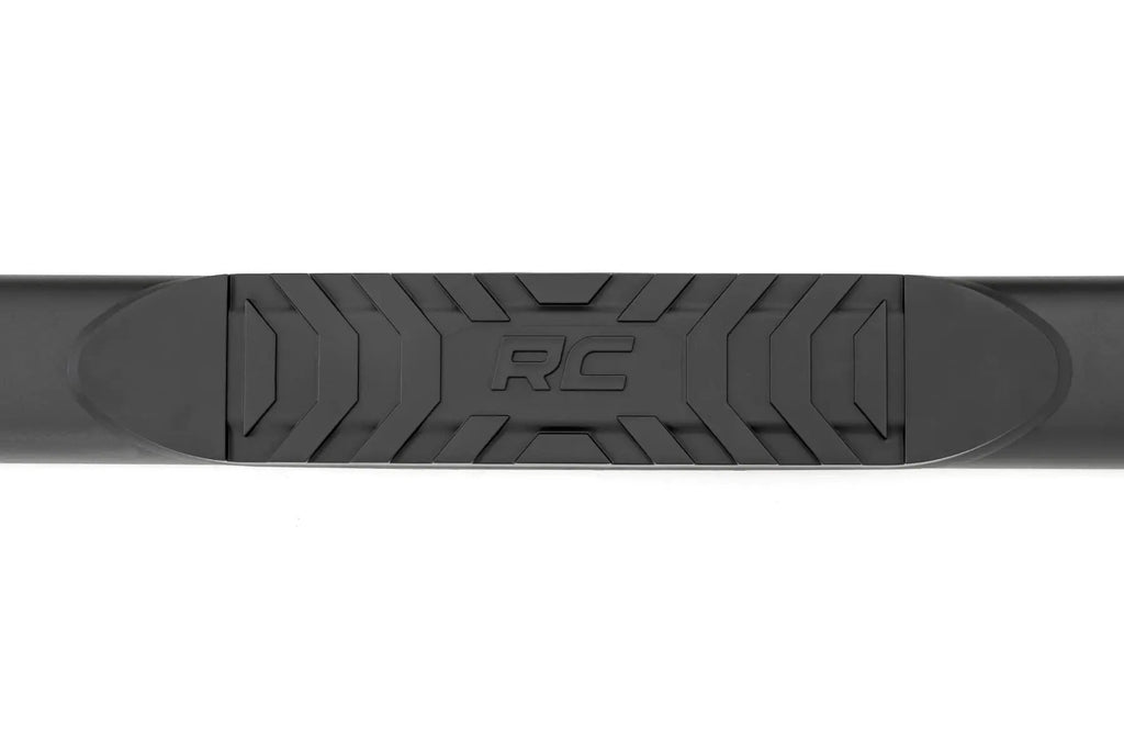 Oval Nerf Step | Crew Cab | Black | Ford F-250/F-350 Super Duty (99-16) by Rough Country