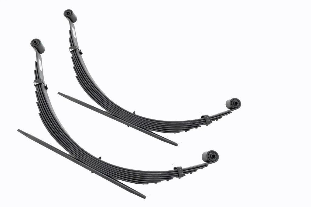 Rear Leaf Springs | 8" Lift | Pair | Ford F-250/F-350 Super Duty 4WD (99-07) by Rough Country