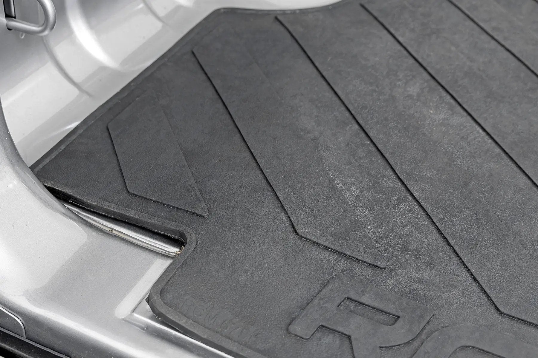 Bed Mat | 6'4" Bed | RC Logo | Ram 1500 (19-26)/1500 TRX (21-24) 