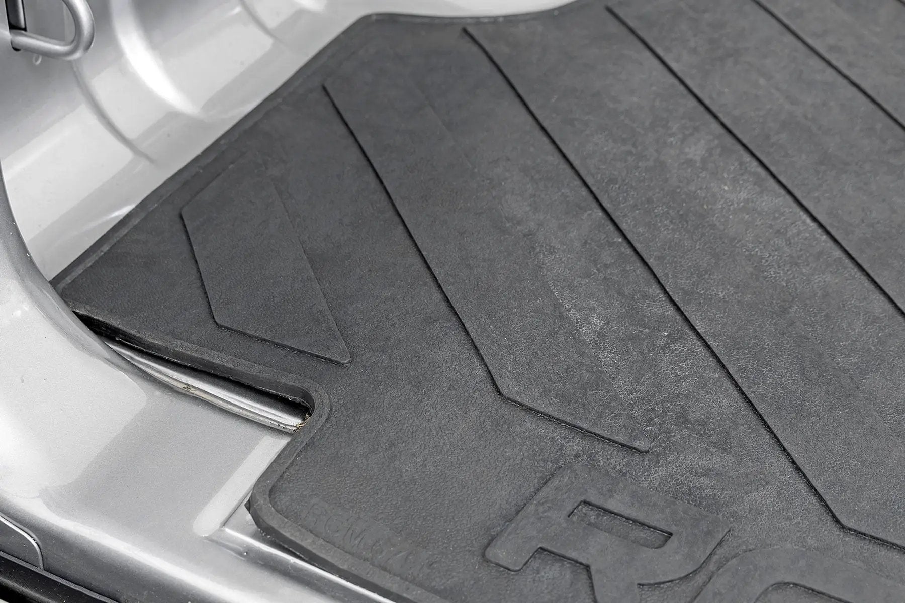 Bed Mat | 6'4" Bed | RC Logo | Ram 1500 (19-26)/1500 TRX (21-24) by Rough Country