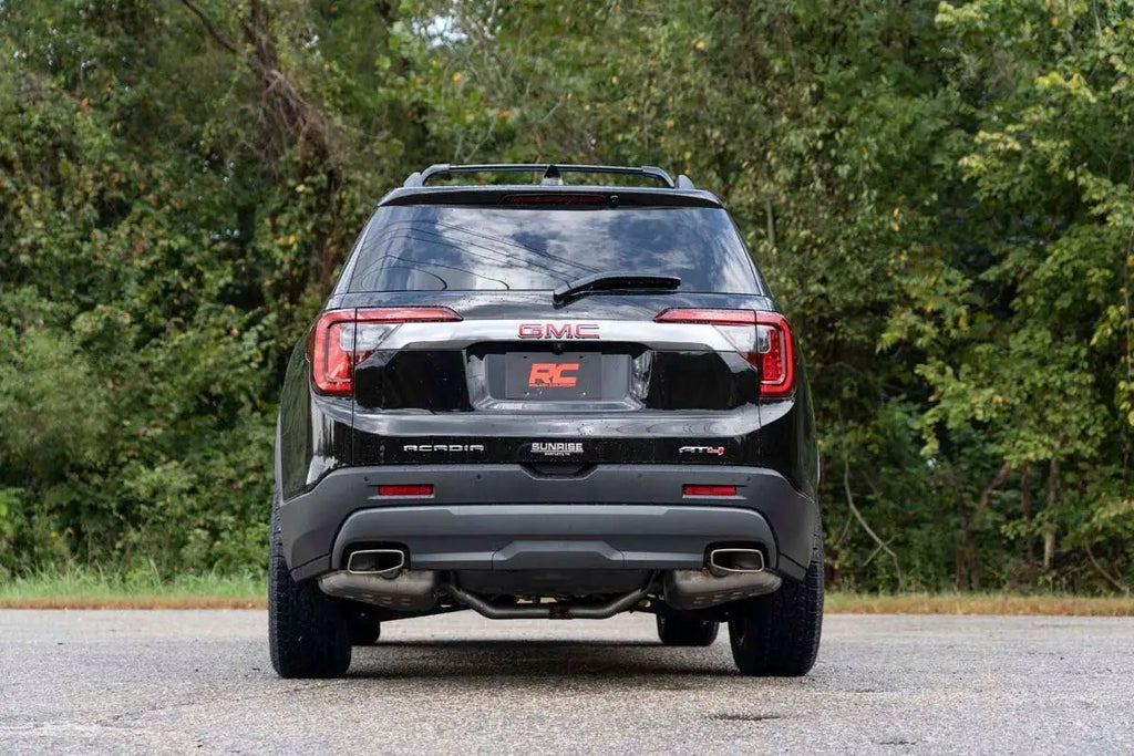1.5 Inch Lift Kit | N3 Front Struts | GMC Acadia 2WD/4WD (2017-2023) by Rough Country