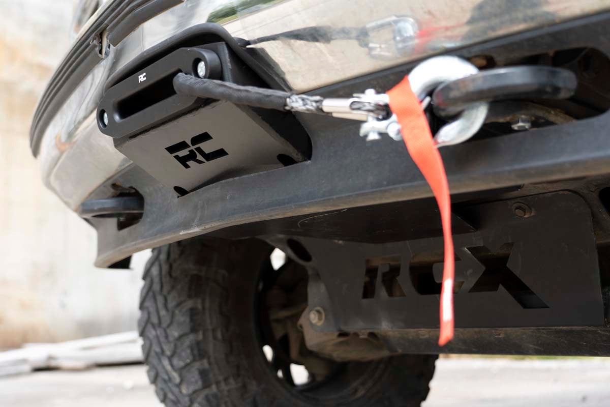 Hidden Winch Mounting Plate | Chevy C1500/K1500 Truck & SUV 4WD (1988-1999) by Rough Country
