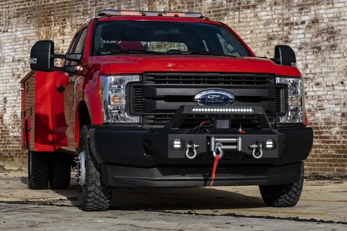 EXO Winch Mount Kit | Ford F-250/F-350 Super Duty 2WD/4WD (2017-2020) by Rough Country