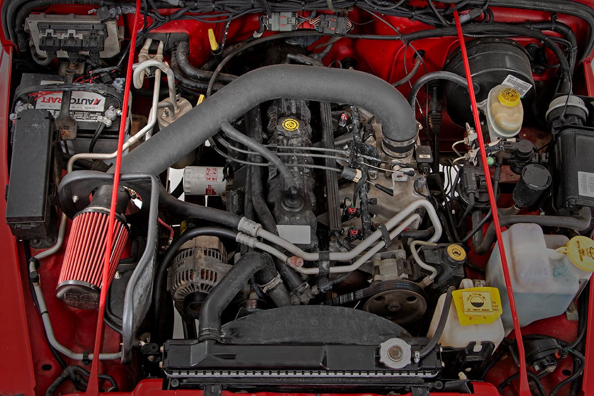 Cold Air Intake Kit | 4.0L | Jeep Wrangler TJ 4WD (1997-2006) by Rough Country