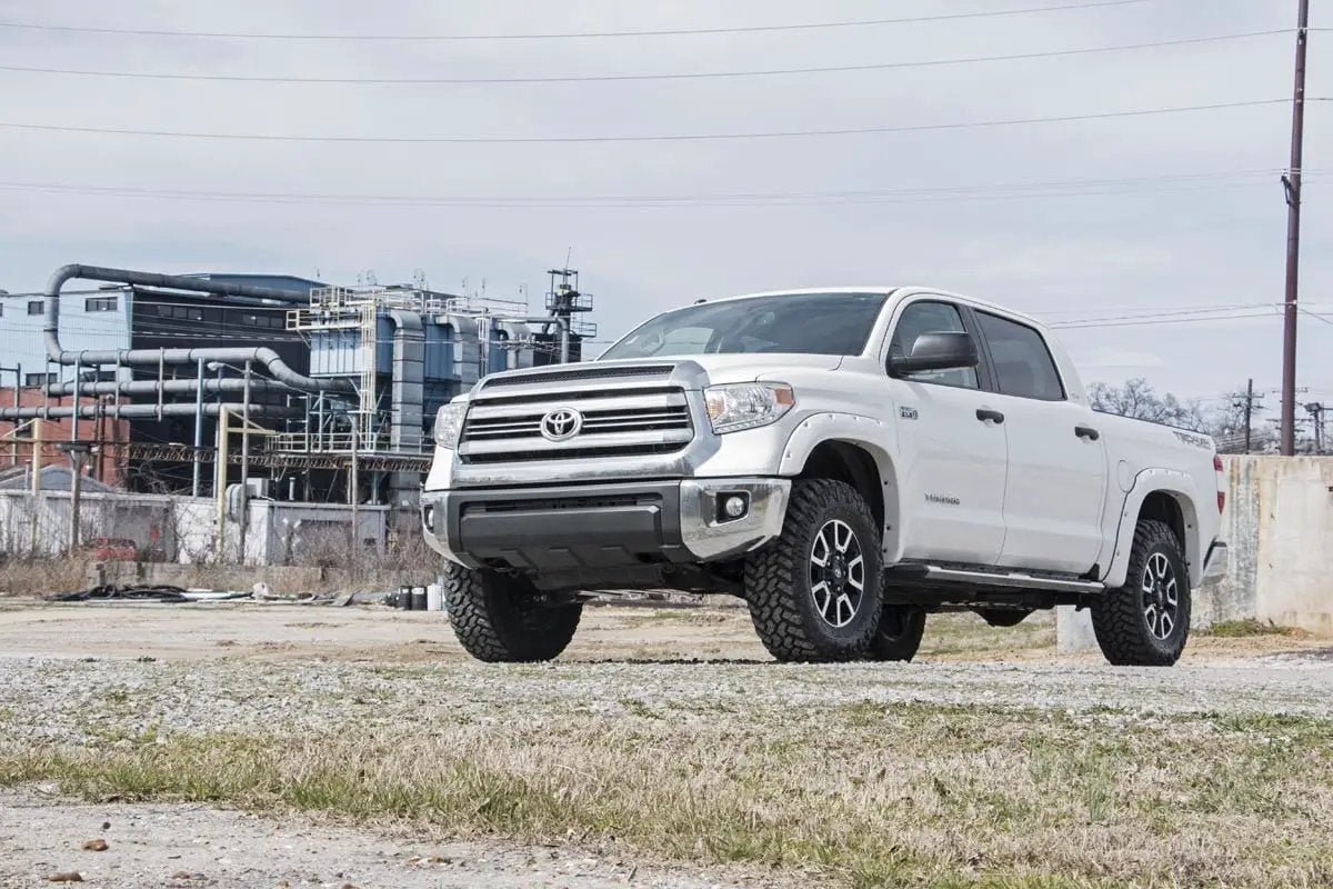 2.5-3 Inch Leveling Kit | Toyota Tundra 4WD (2007-2021) by Rough Country