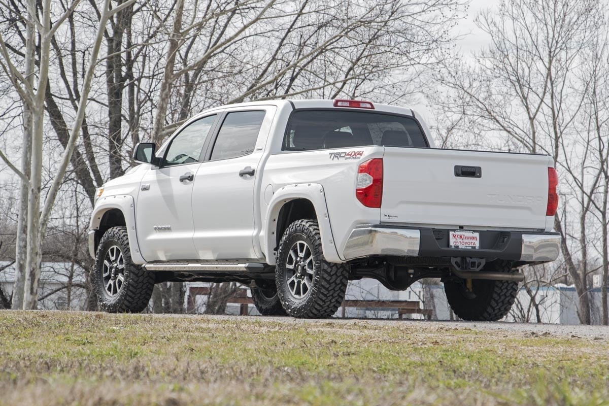 2.5-3 Inch Leveling Kit | Toyota Tundra 4WD (2007-2021) by Rough Country