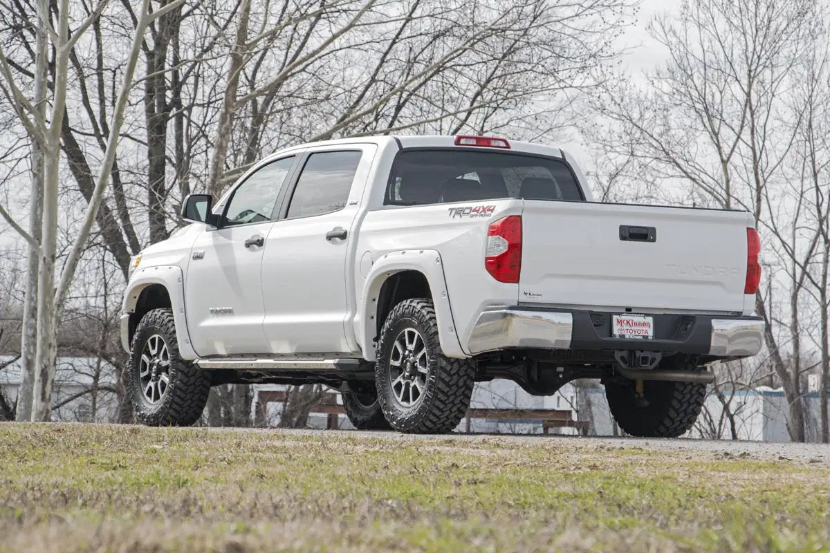 2.5-3 Inch Leveling Kit | Toyota Tundra 2WD/4WD (2007-2021) by Rough Country