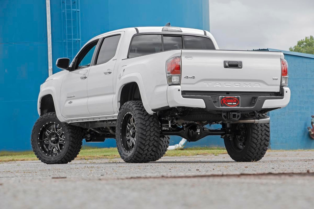 6 Inch Lift Kit | Toyota Tacoma 2WD/4WD (2005-2015) by Rough Country