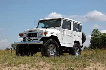 4 Inch Lift Kit | Toyota Land Cruiser FJ40 4WD (1964-1980) by Rough Country