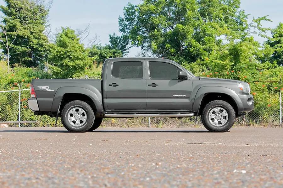 2 Inch Leveling Kit | Aluminum | Red | Toyota Tacoma 2WD/4WD (2005-2023) by Rough Country