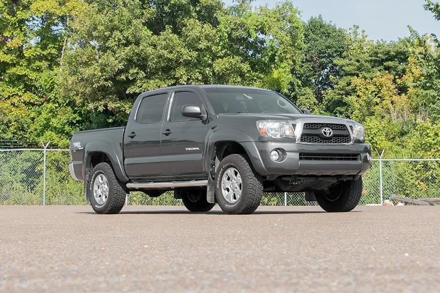 2 Inch Leveling Kit | Aluminum | Red | Toyota Tacoma 2WD/4WD (2005-2023) by Rough Country