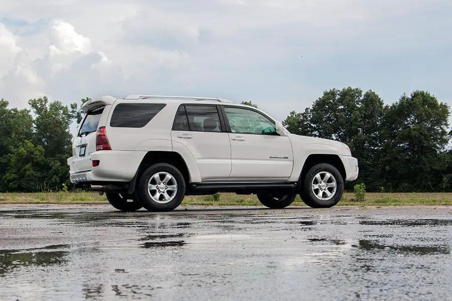 2 Inch Lift Kit | Toyota 4Runner 4WD (2003-2009) by Rough Country