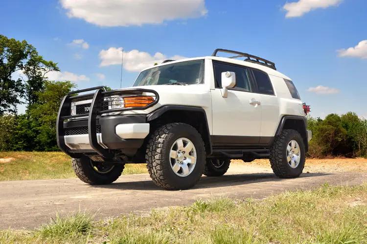 3 Inch Lift Kit | Red Spacers | Toyota 4Runner (03-09)/FJ Cruiser (07-14) by Rough Country