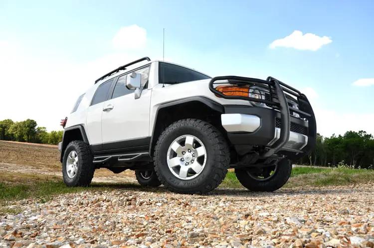 3 Inch Lift Kit | Red Spacers | Toyota 4Runner (03-09)/FJ Cruiser (07-14) by Rough Country