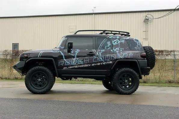 6 Inch Lift Kit | Toyota FJ Cruiser 2WD/4WD (2007-2009) by Rough Country