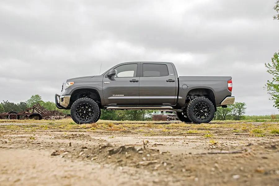 6 Inch Lift Kit | M1 Struts/M1 | Toyota Tundra 4WD (2007-2015) by Rough Country