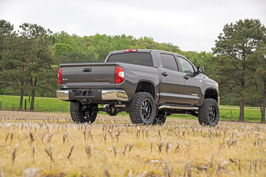 6 Inch Lift Kit | M1 Struts/M1 | Toyota Tundra 4WD (2007-2015) by Rough Country