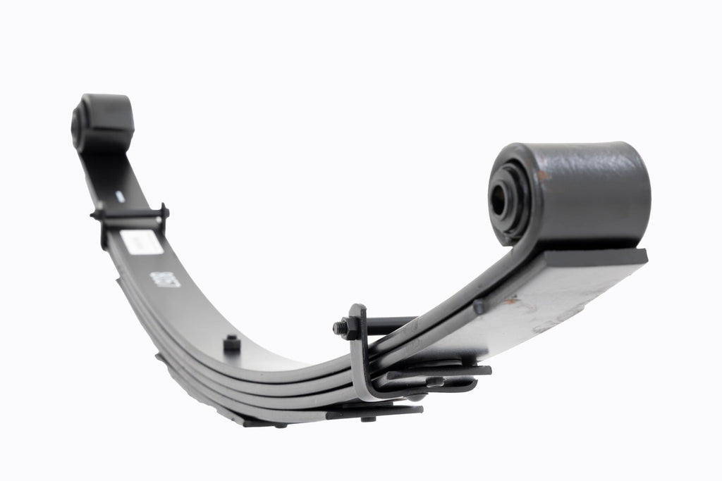 Front Leaf Springs | 4" Lift | Pair | Ford Excursion/F-250 Super Duty/F-350 Super Duty 4WD by Rough Country