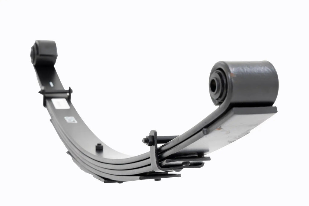Front Leaf Springs | 4" Lift | Pair | Ford Excursion/F-250 Super Duty/F-350 Super Duty 4WD by Rough Country