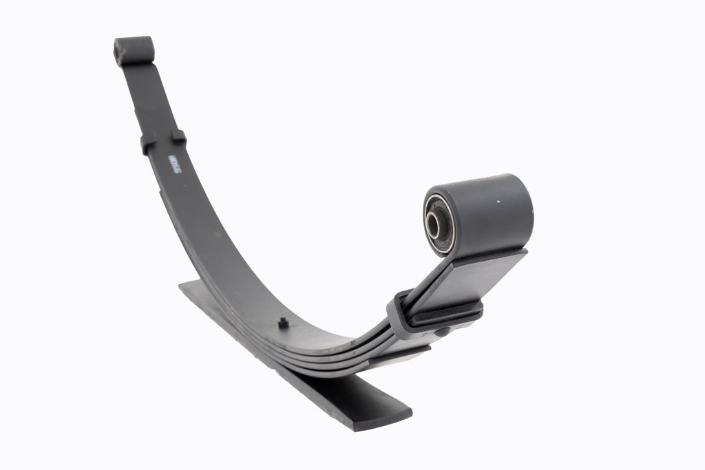 Rear Leaf Springs | 4" Lift | Pair | Ford F-250/F-350 Super Duty 4WD (99-04) by Rough Country