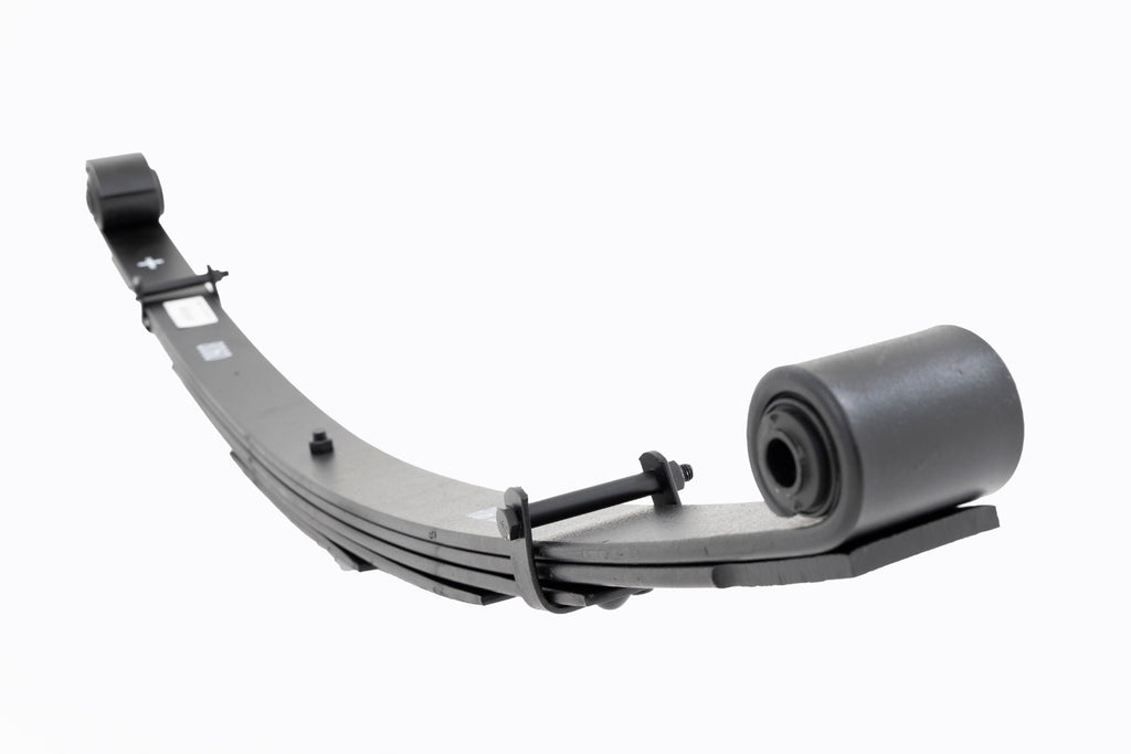 Front Leaf Springs | 2.5" Lift | Pair | Ford Excursion/F-250 Super Duty/F-350 Super Duty 4WD by Rough Country